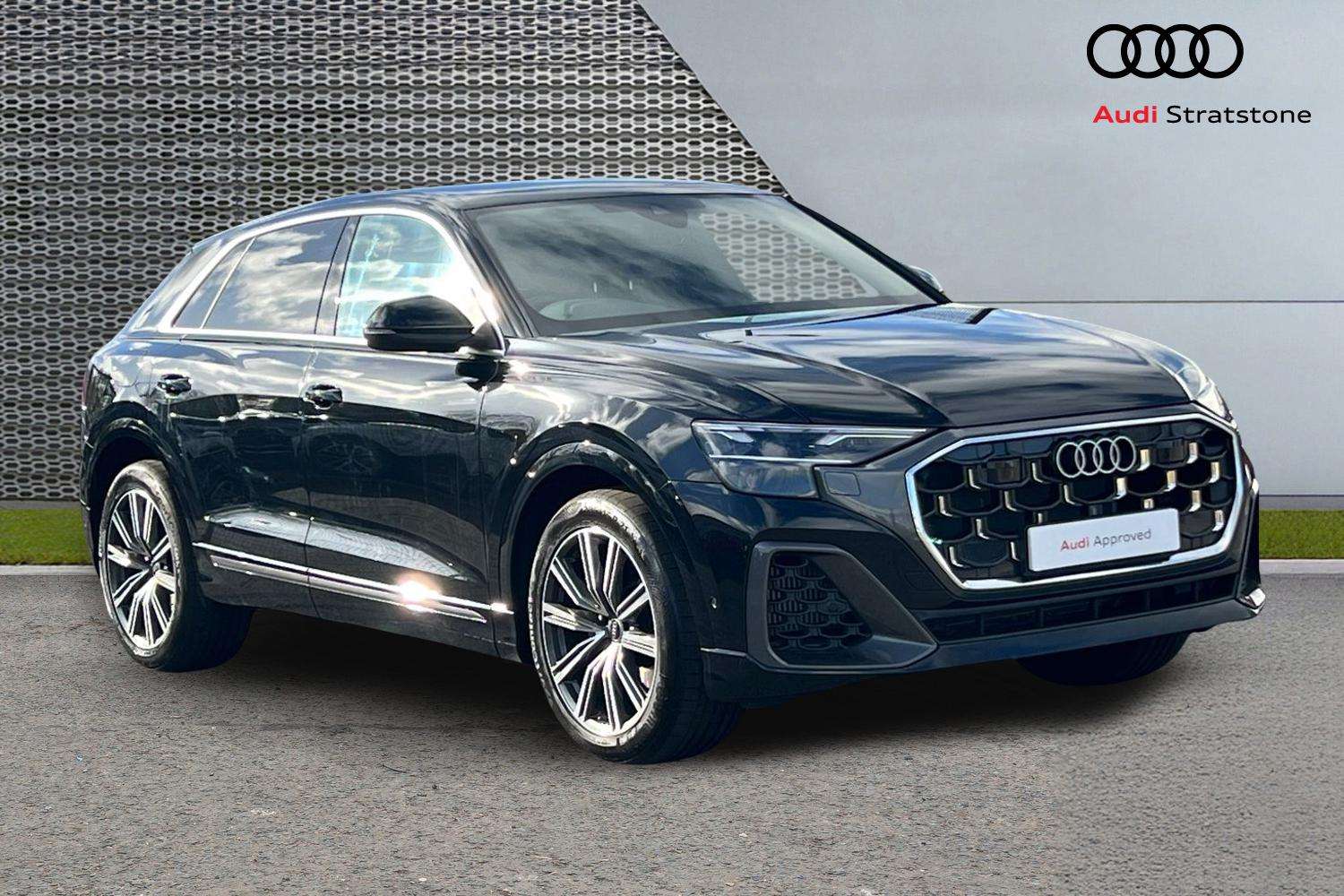 Main listing image - Audi Q8