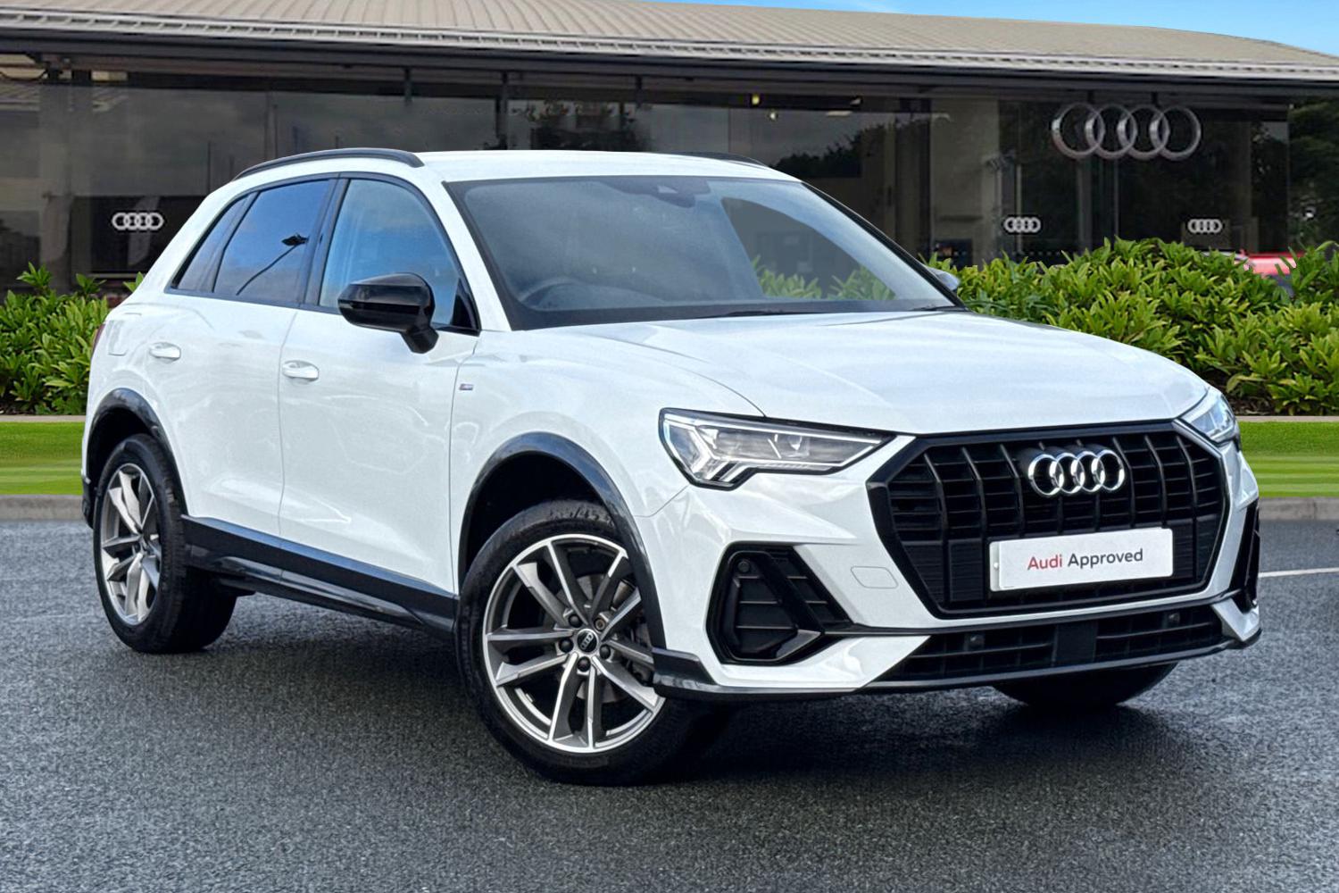 Main listing image - Audi Q3