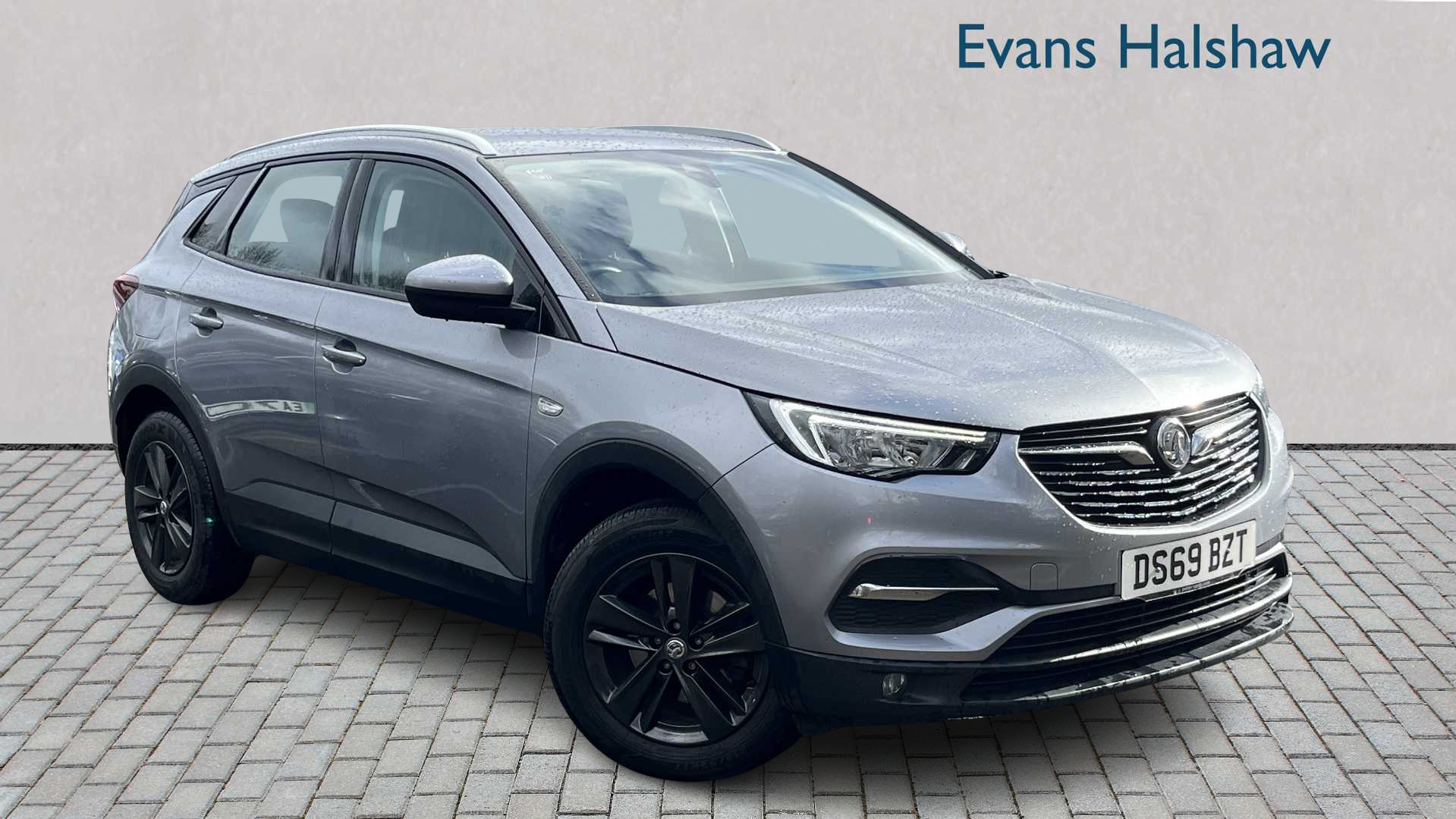 Main listing image - Vauxhall Grandland X