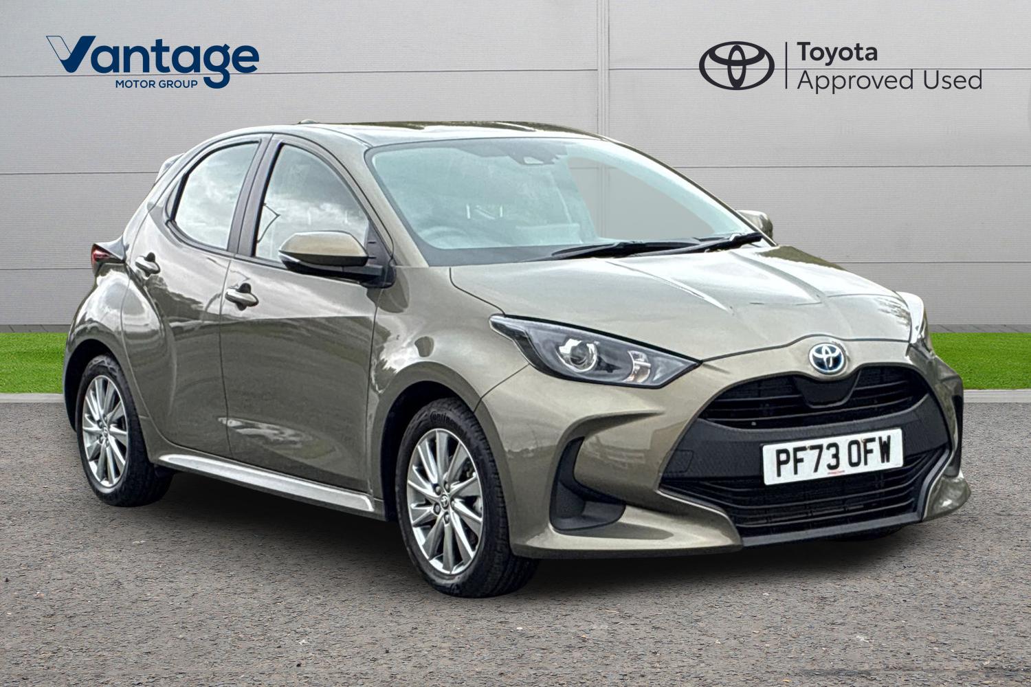 Main listing image - Toyota Yaris