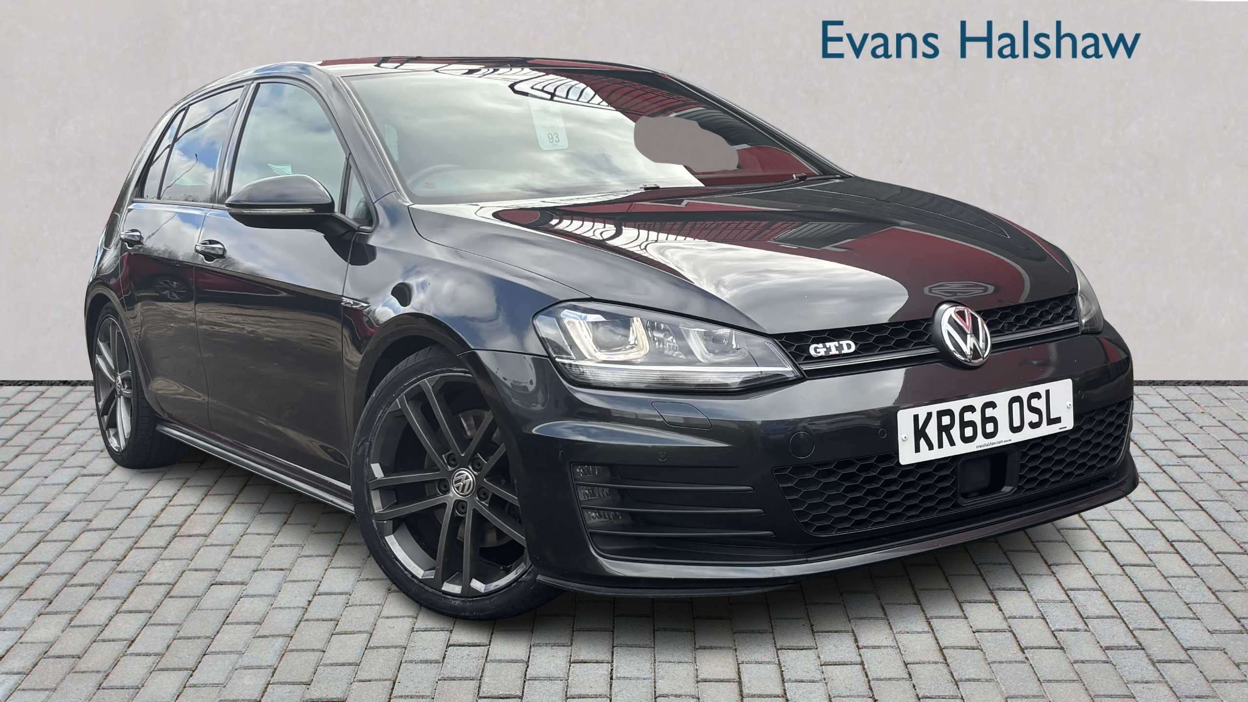 Main listing image - Volkswagen Golf