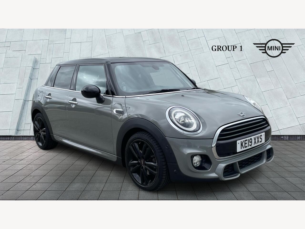 Main listing image - MINI Hatchback