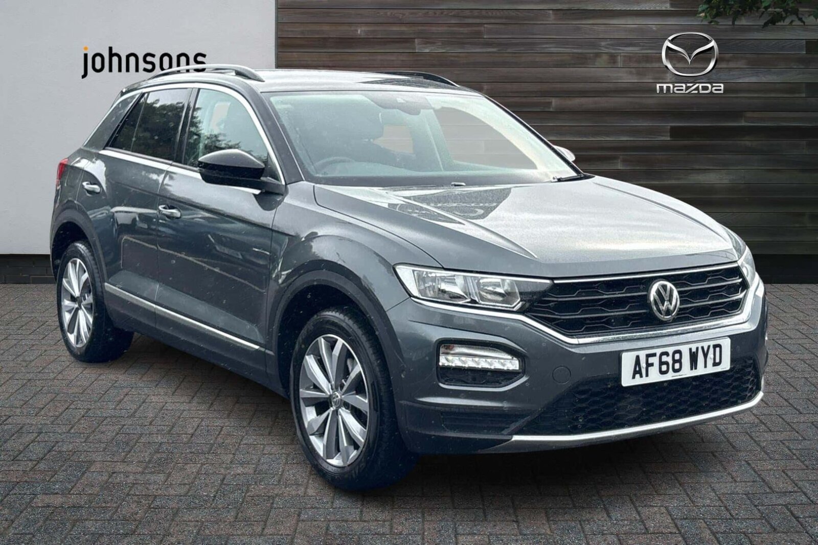 Main listing image - Volkswagen T-Roc