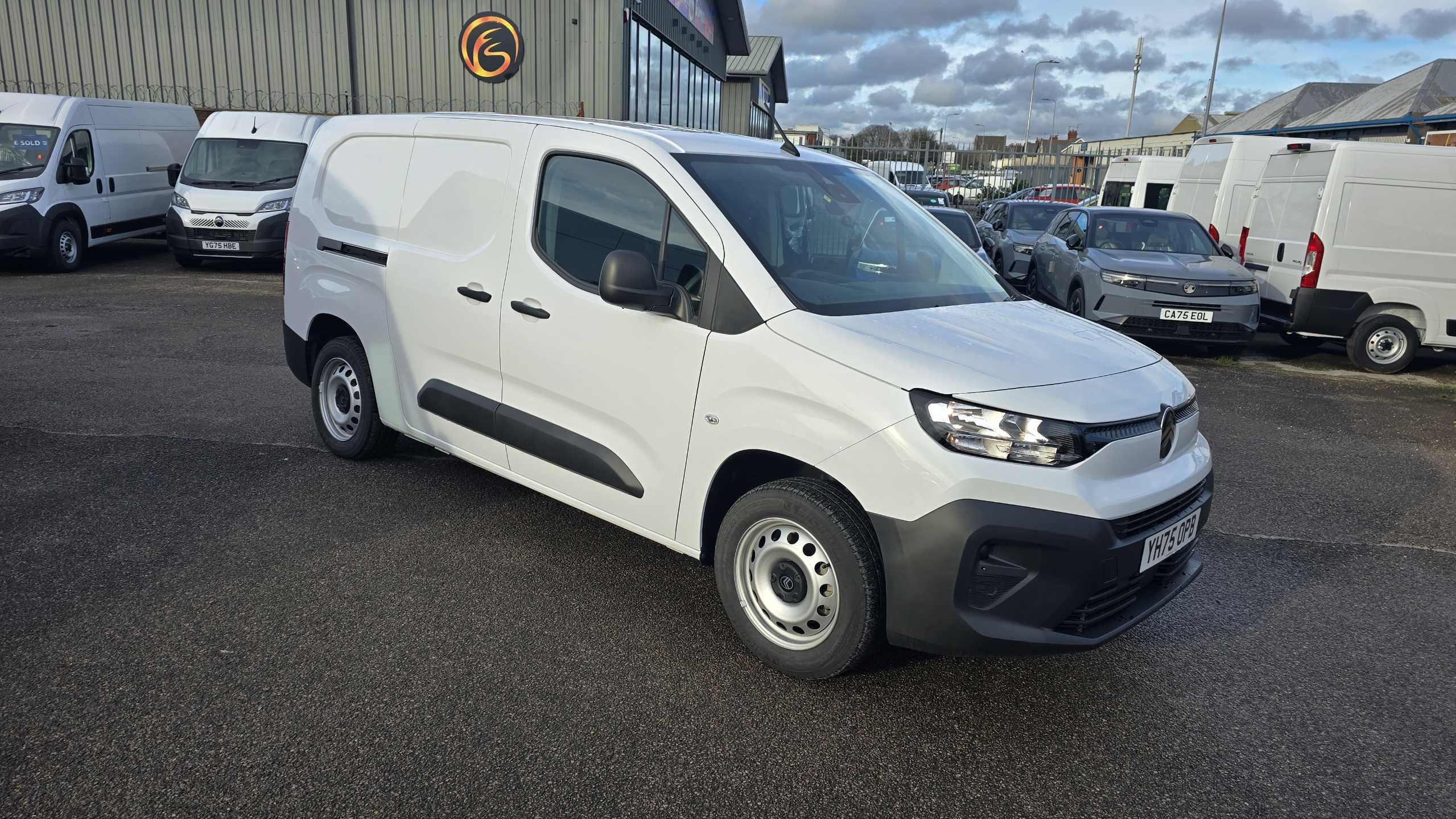 Main listing image - Citroen Berlingo Van