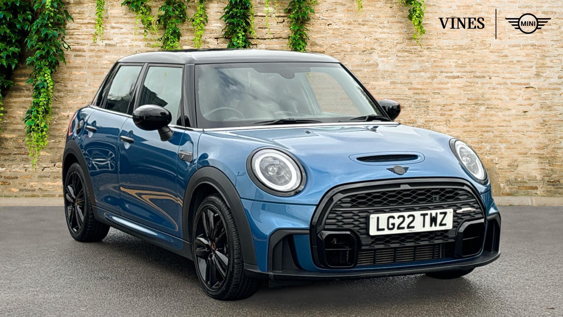 Main listing image - MINI Hatchback 5dr