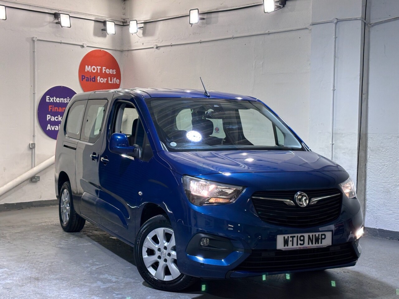 Main listing image - Vauxhall Combo Life