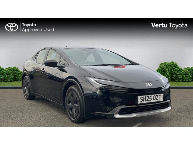 Main listing image - Toyota Prius Plug-In