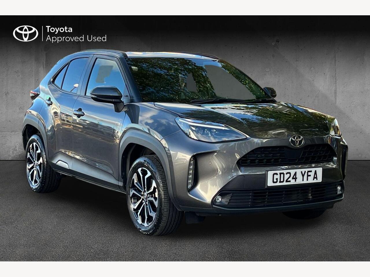 Main listing image - Toyota Yaris Cross