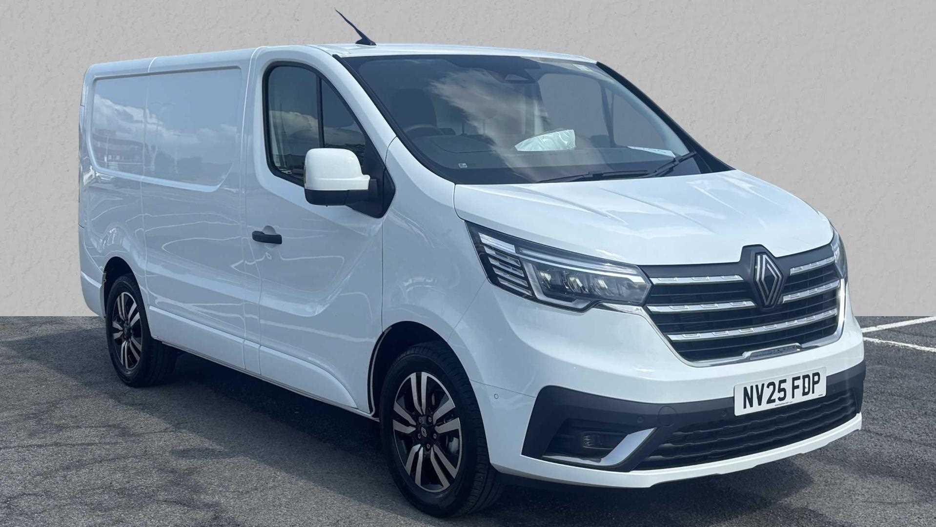 Main listing image - Renault Trafic
