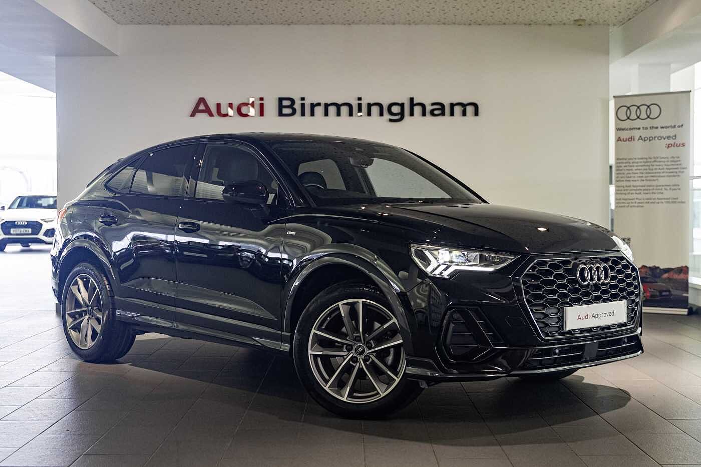 Main listing image - Audi Q3