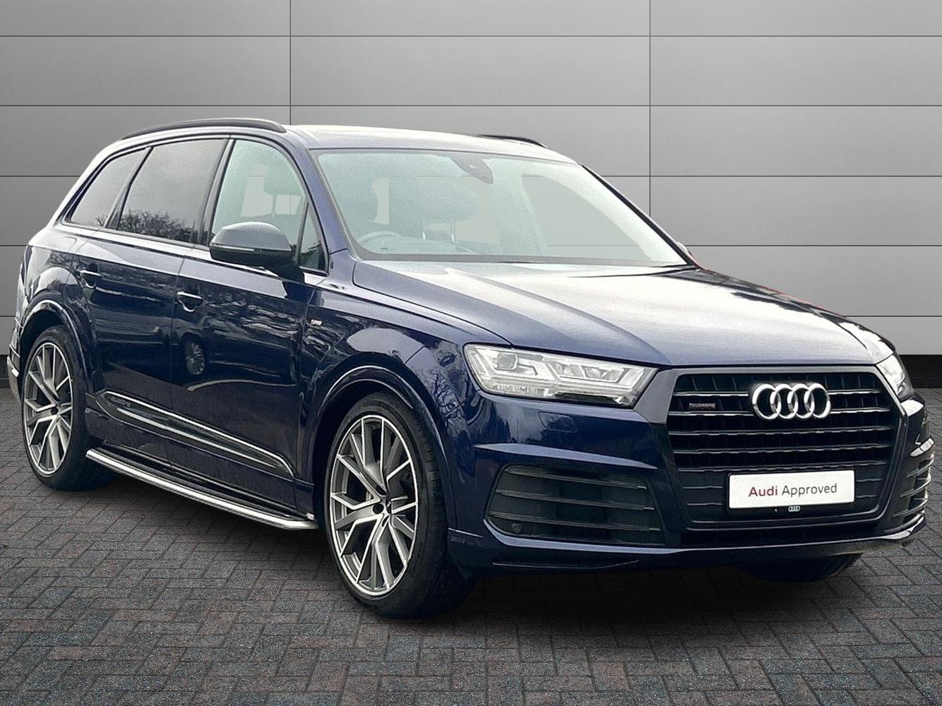 Main listing image - Audi Q7