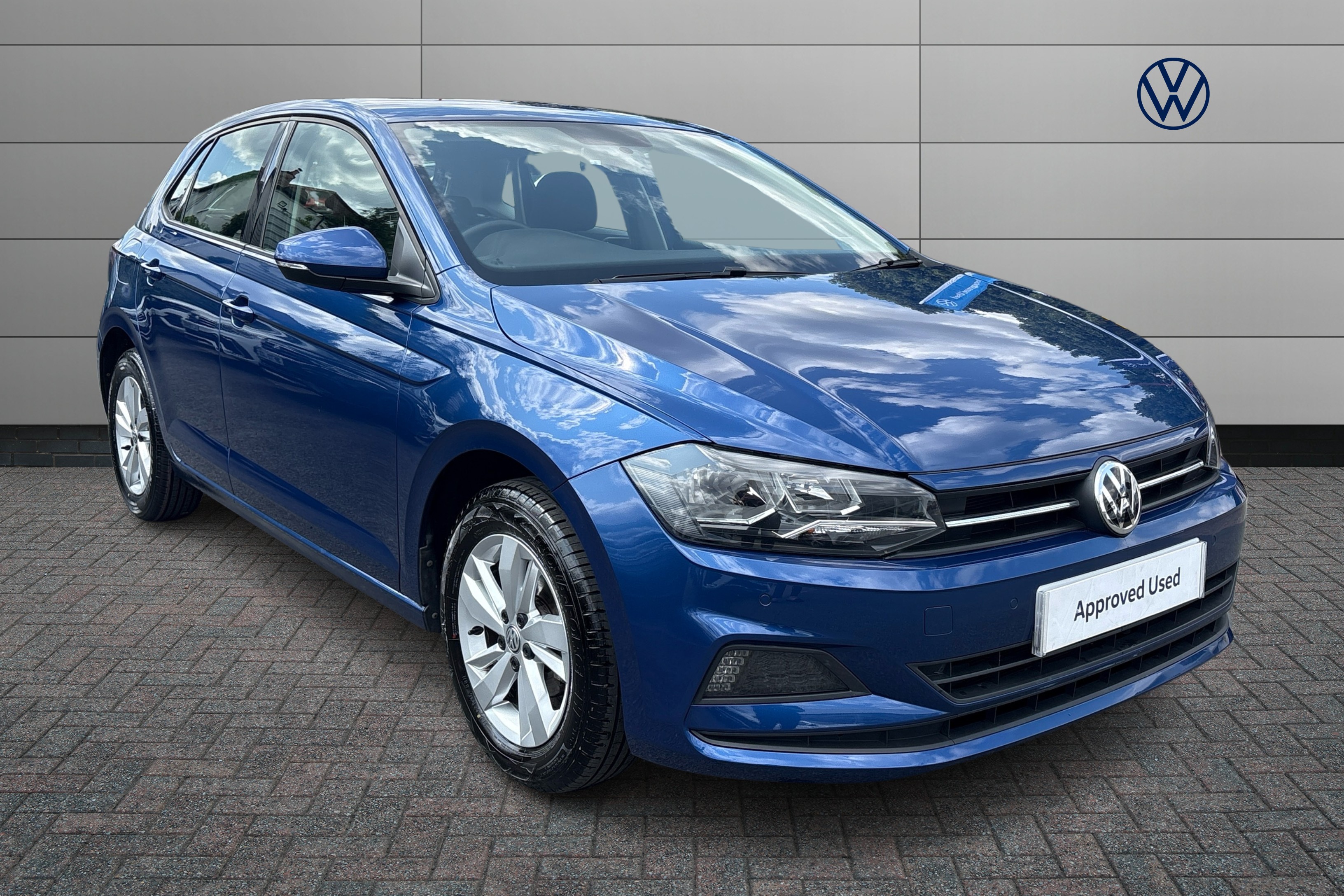 Main listing image - Volkswagen Polo