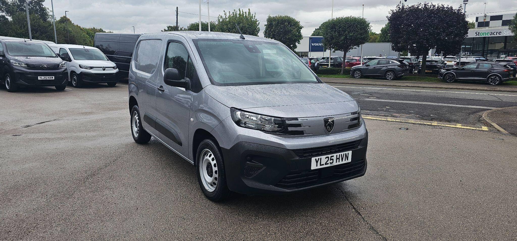 Main listing image - Peugeot Partner