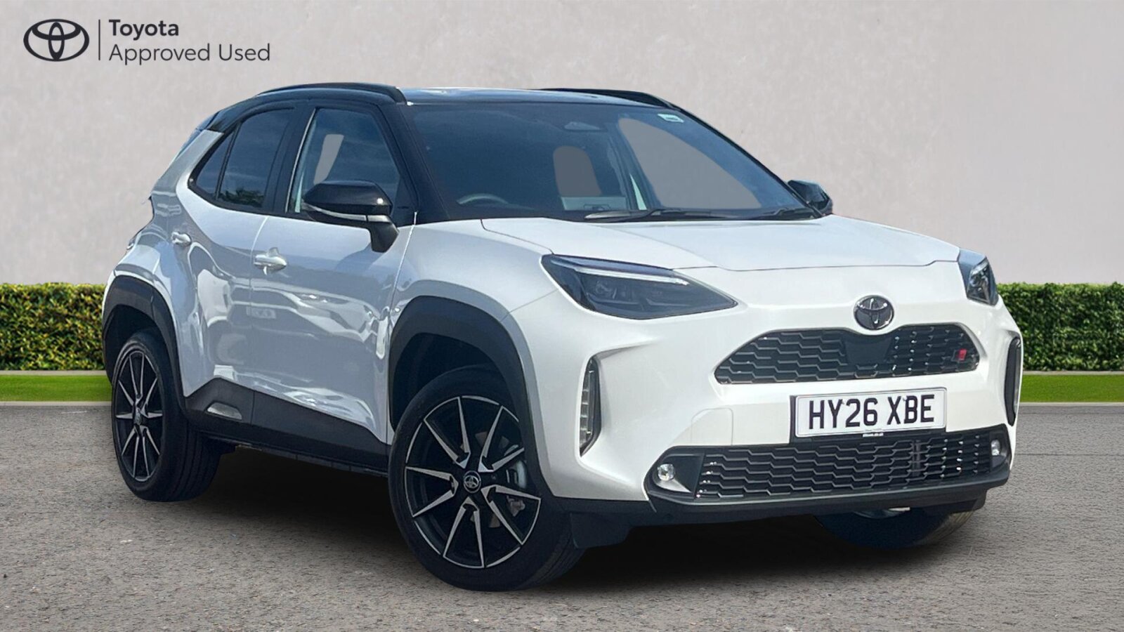 Main listing image - Toyota Yaris Cross
