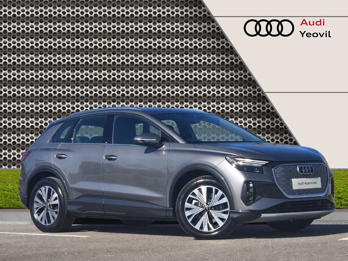 Main listing image - Audi Q4