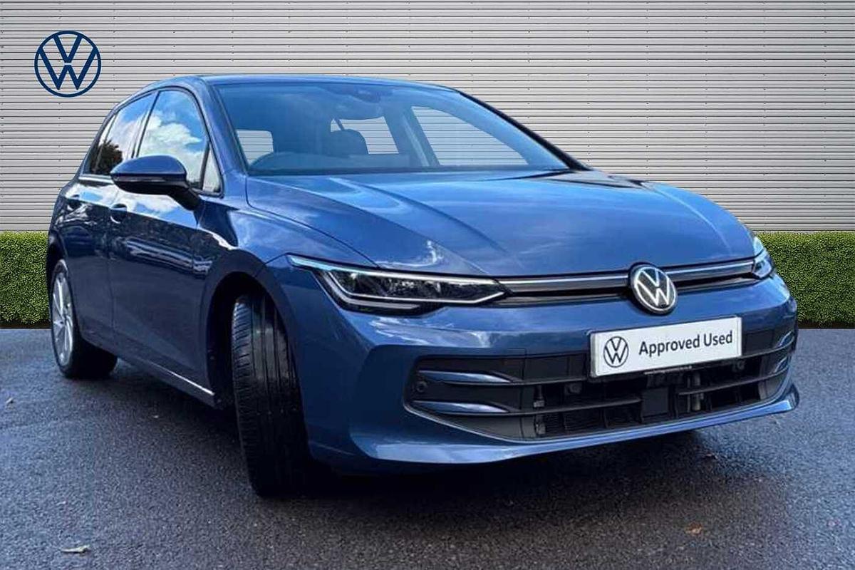 Main listing image - Volkswagen Golf