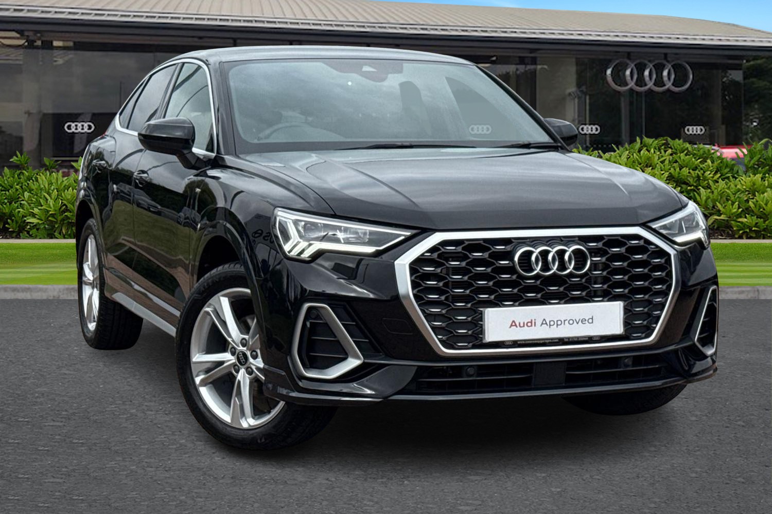 Main listing image - Audi Q3