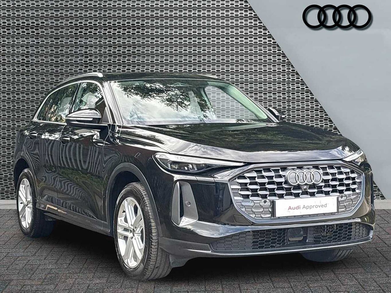 Main listing image - Audi Q5