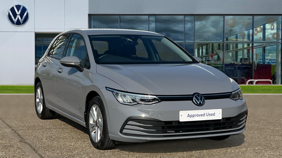 Main listing image - Volkswagen Golf