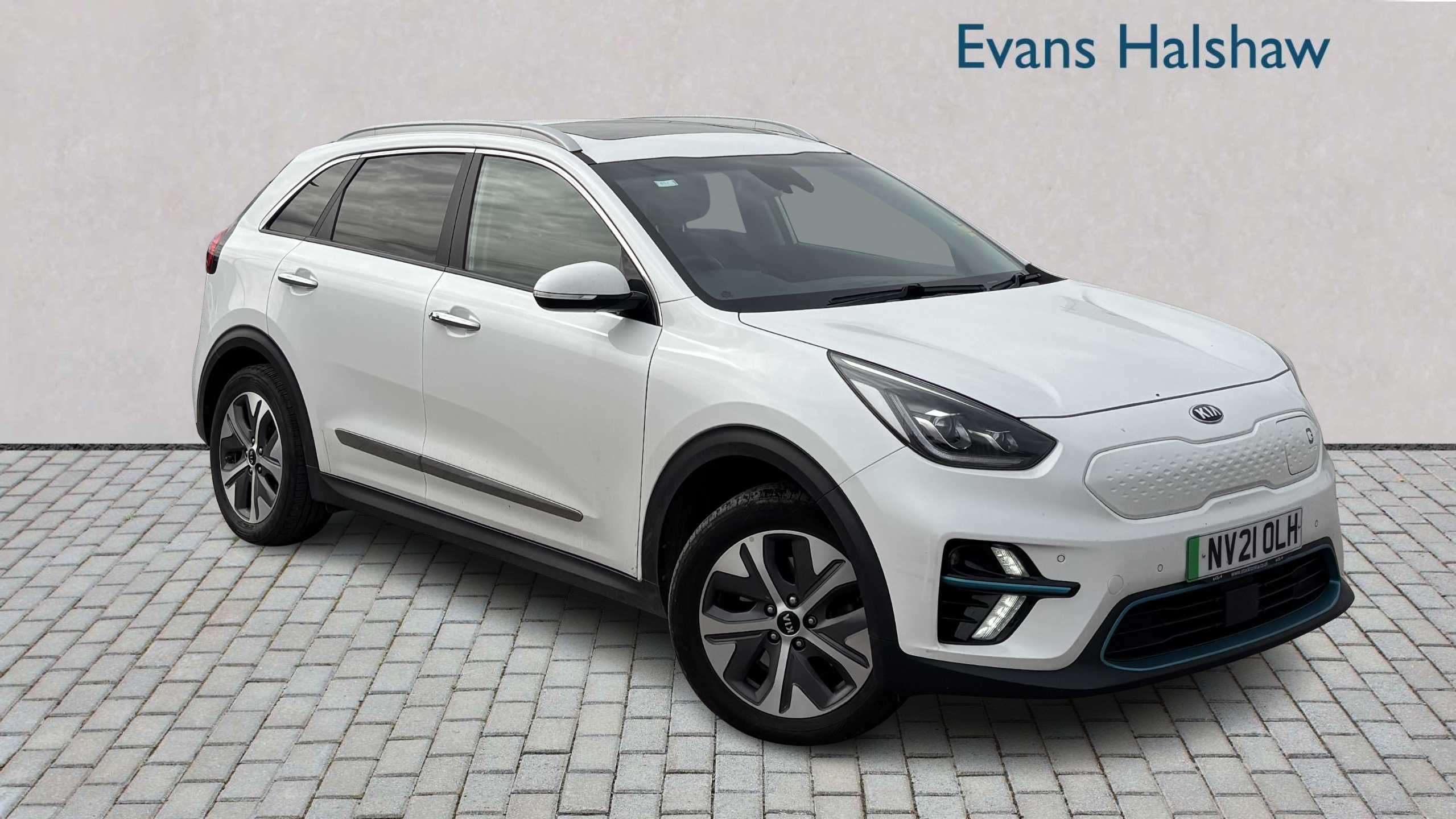 Main listing image - Kia e-Niro