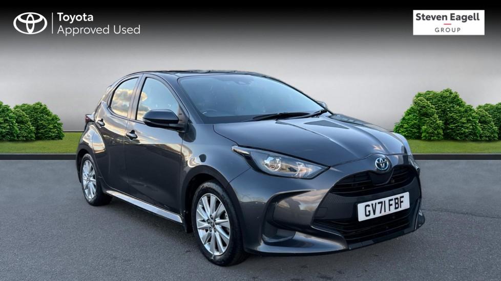 Main listing image - Toyota Yaris