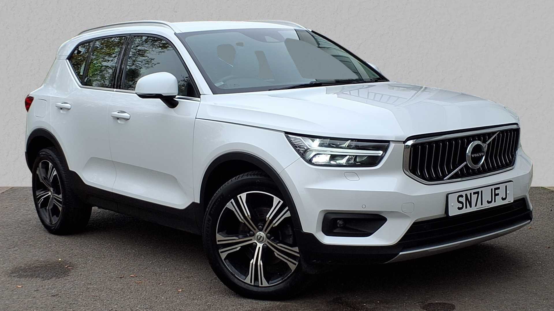 Main listing image - Volvo XC40