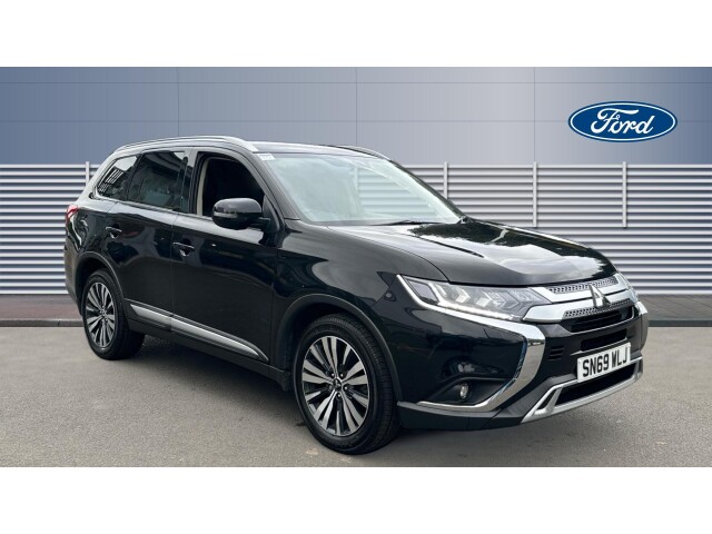 Main listing image - Mitsubishi Outlander