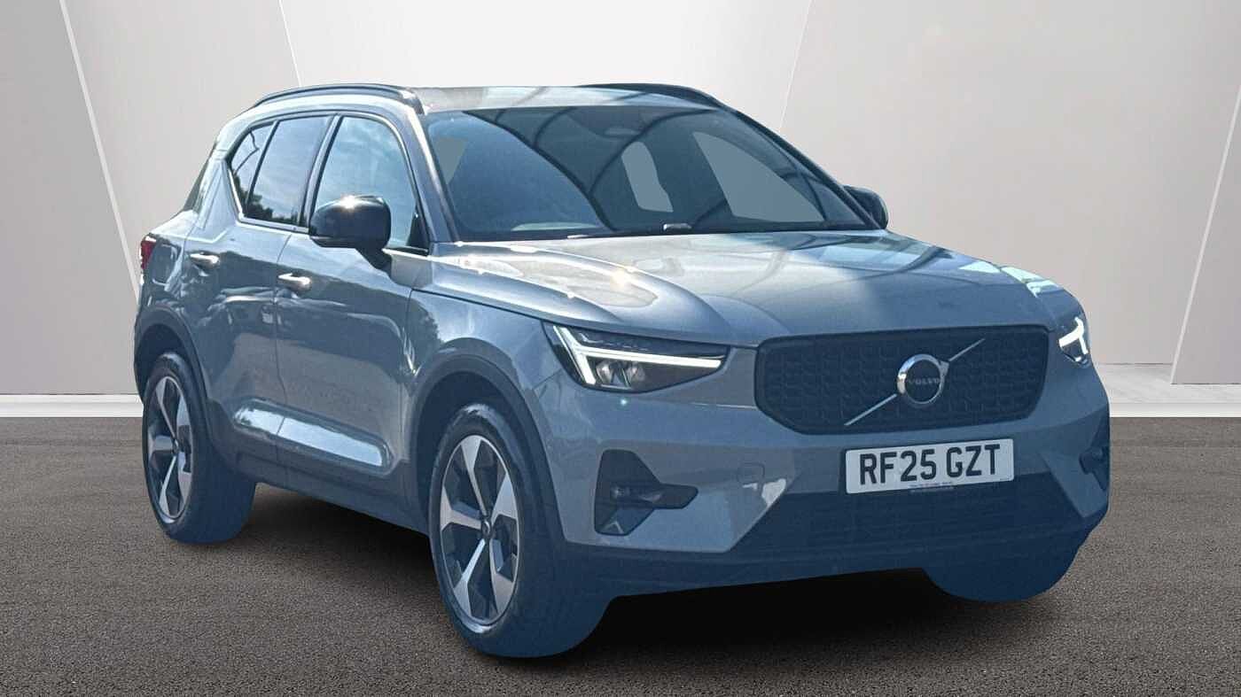 Main listing image - Volvo XC40