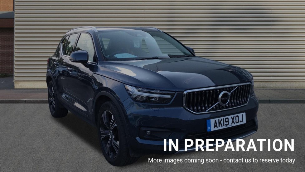 Main listing image - Volvo XC40