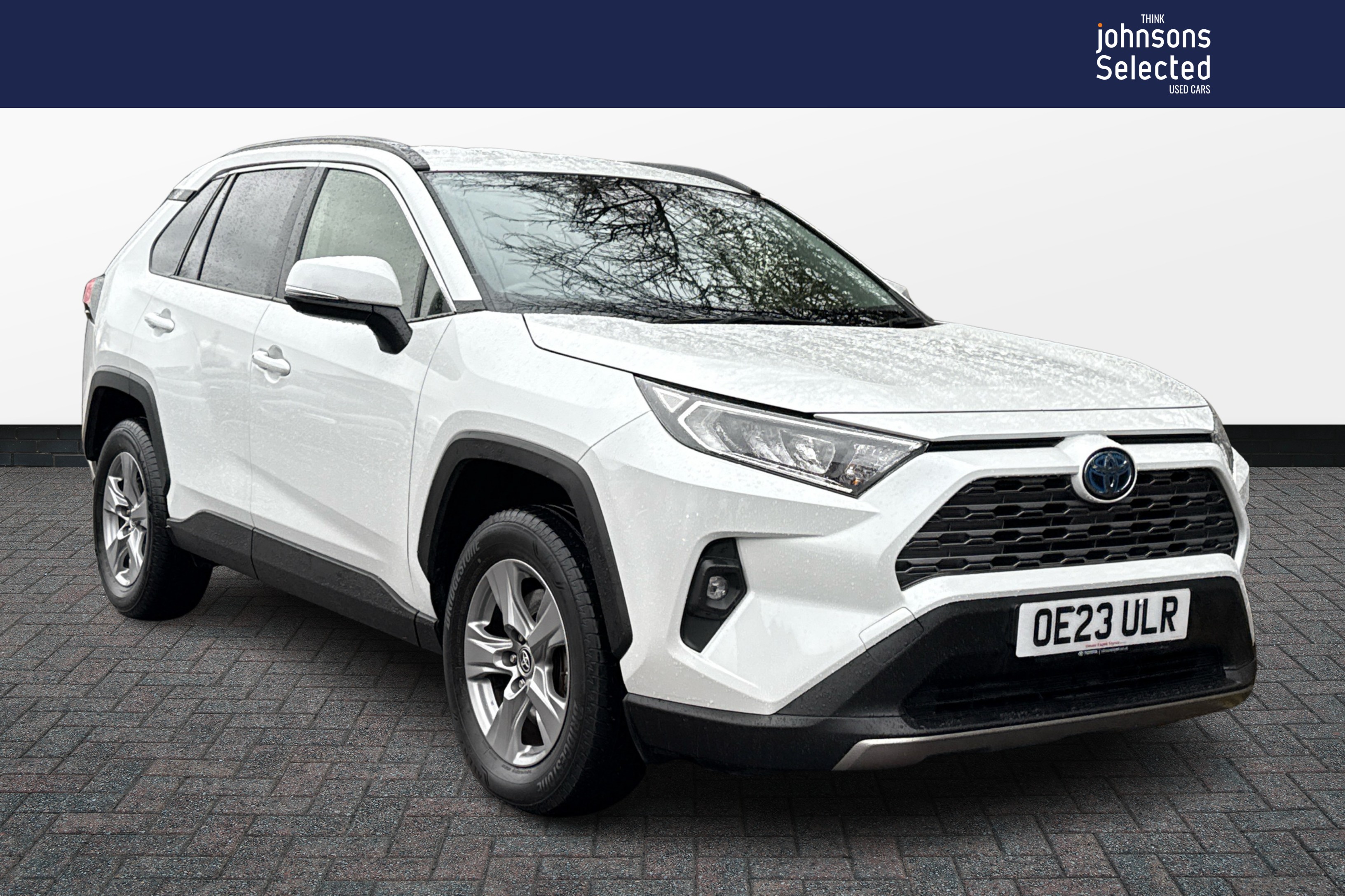 Main listing image - Toyota RAV4