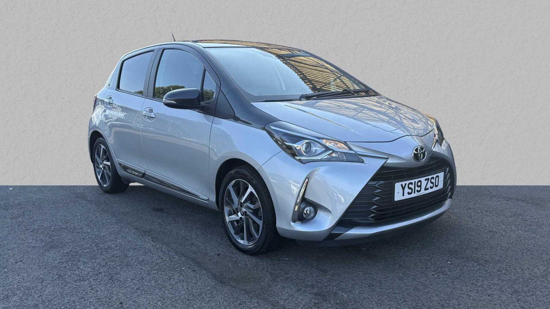 Main listing image - Toyota Yaris