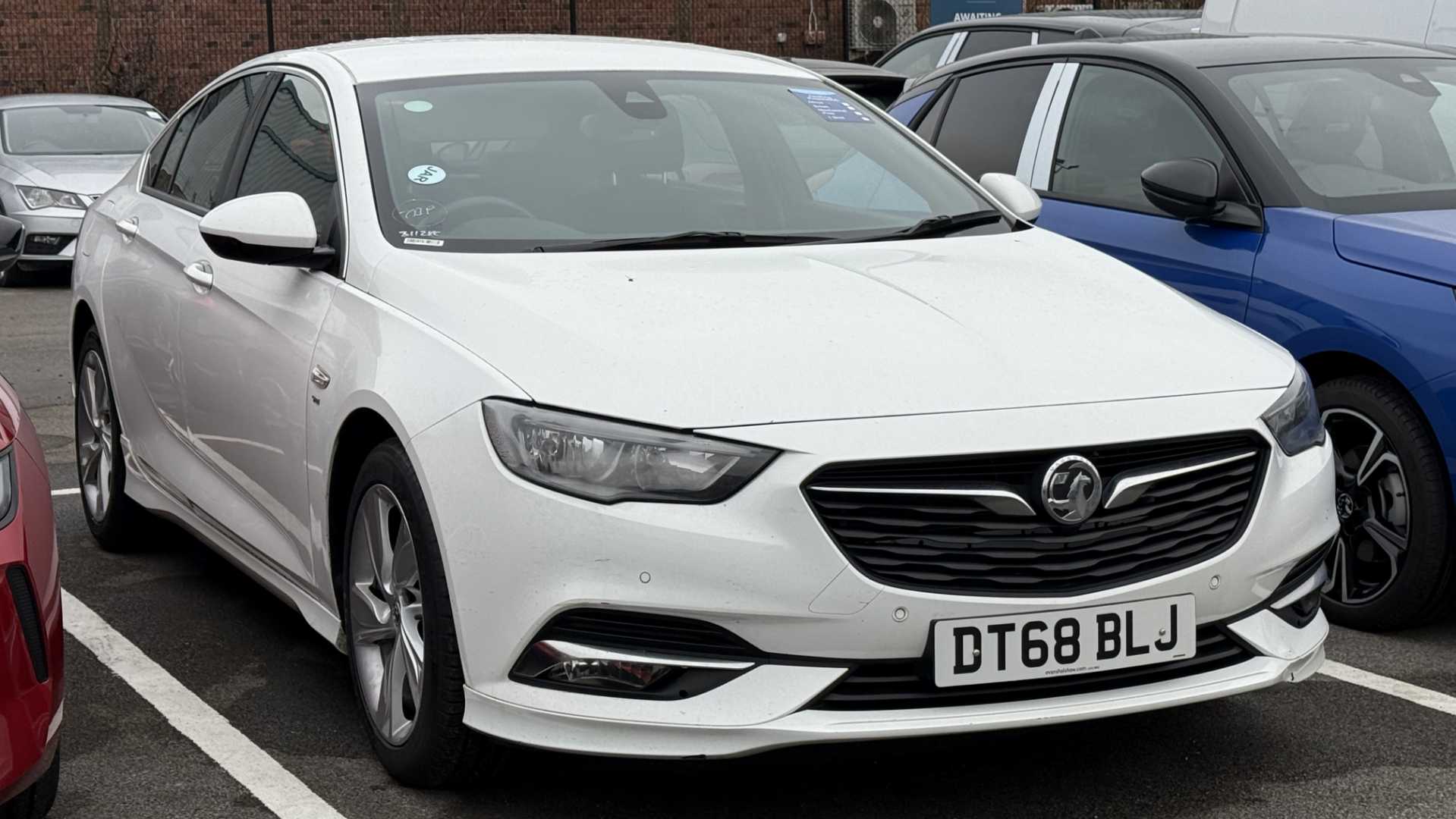 Main listing image - Vauxhall Insignia