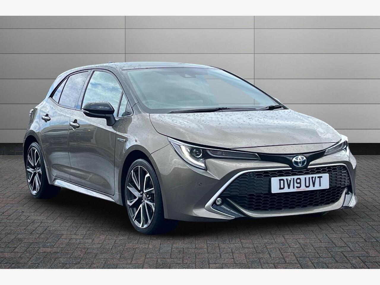 Main listing image - Toyota Corolla