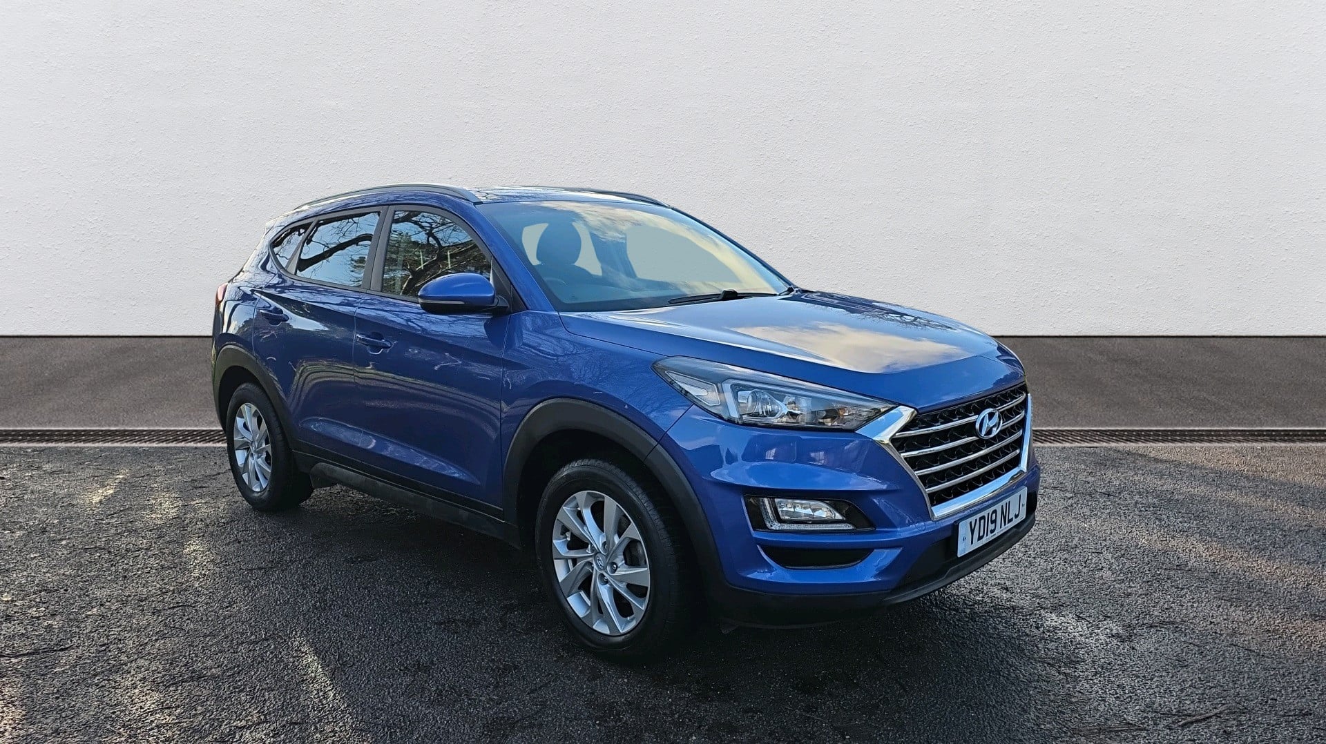 Main listing image - Hyundai Tucson