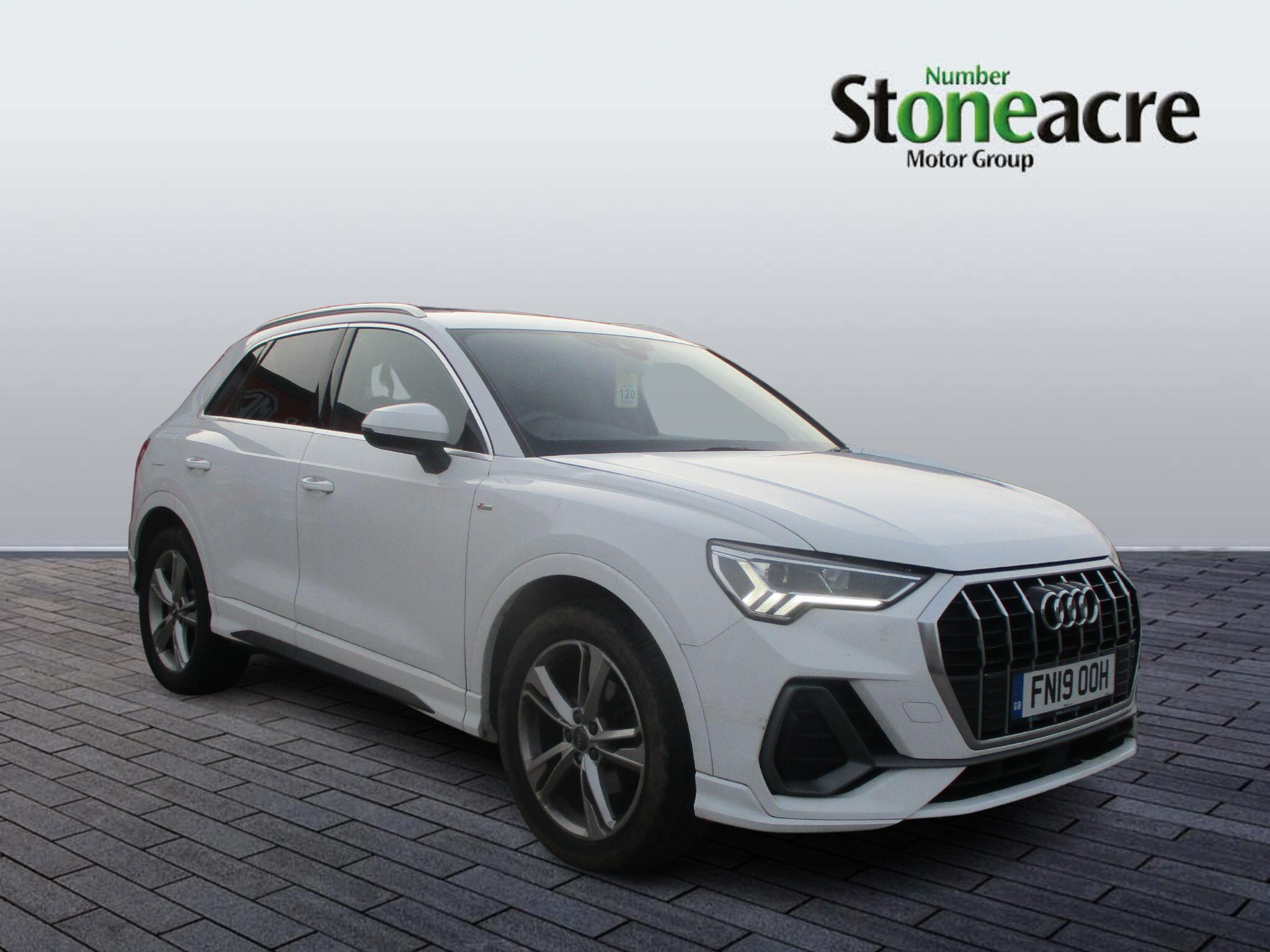 Main listing image - Audi Q3