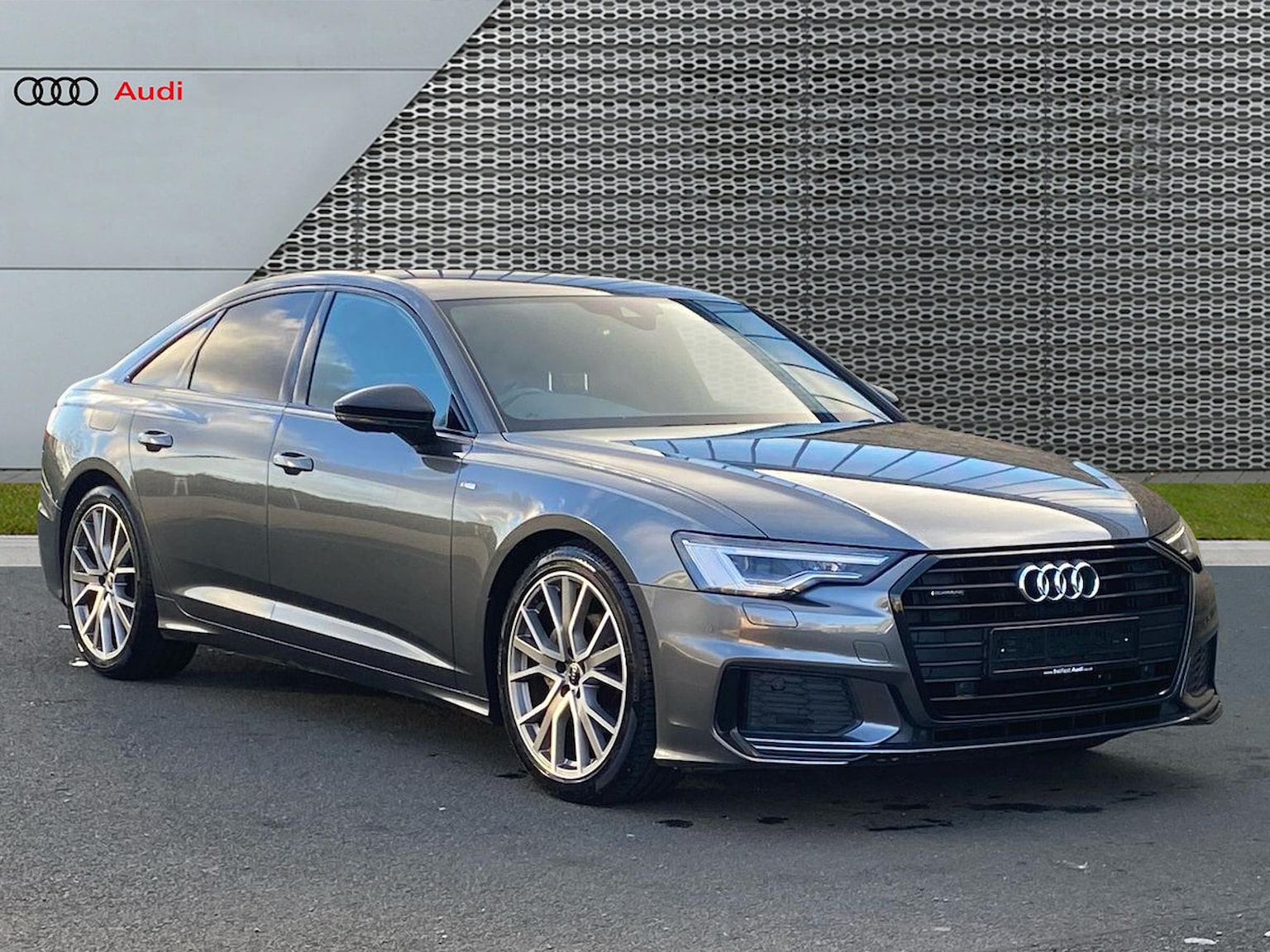 Main listing image - Audi A6