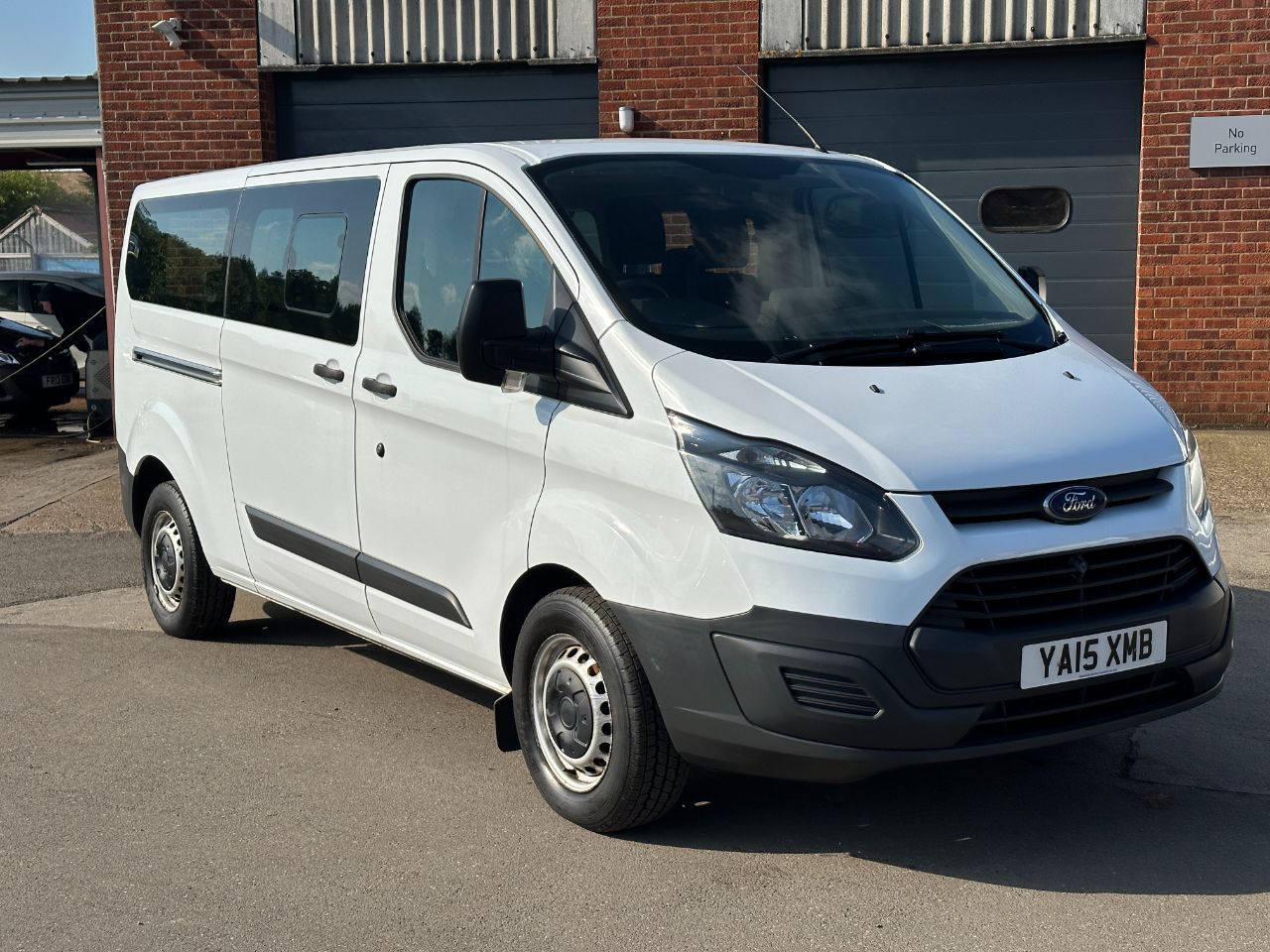 Main listing image - Ford Tourneo Custom