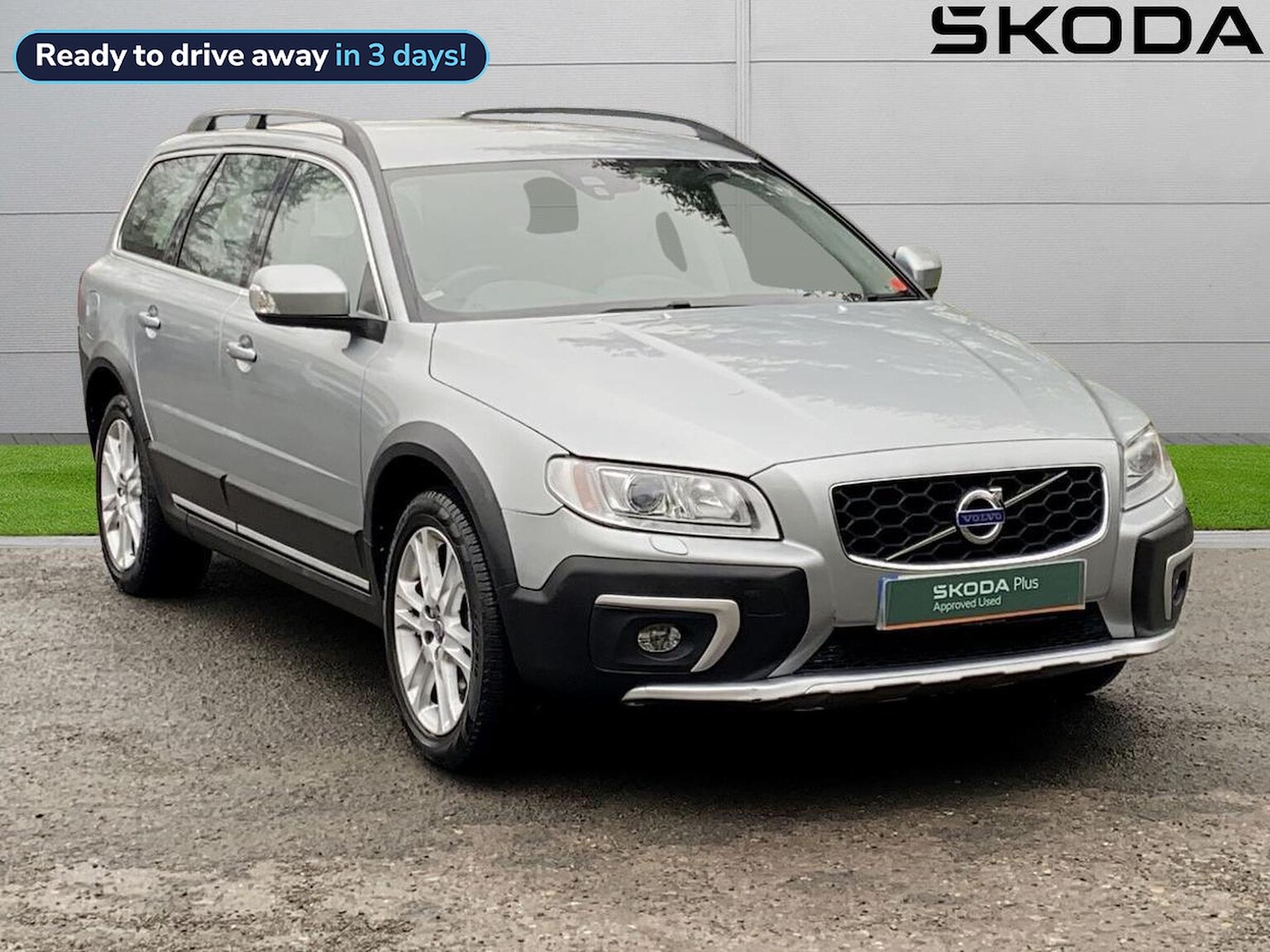 Main listing image - Volvo XC70