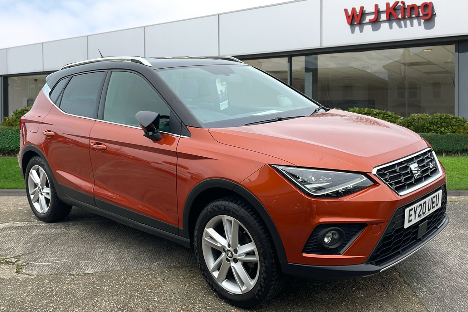 Main listing image - SEAT Arona