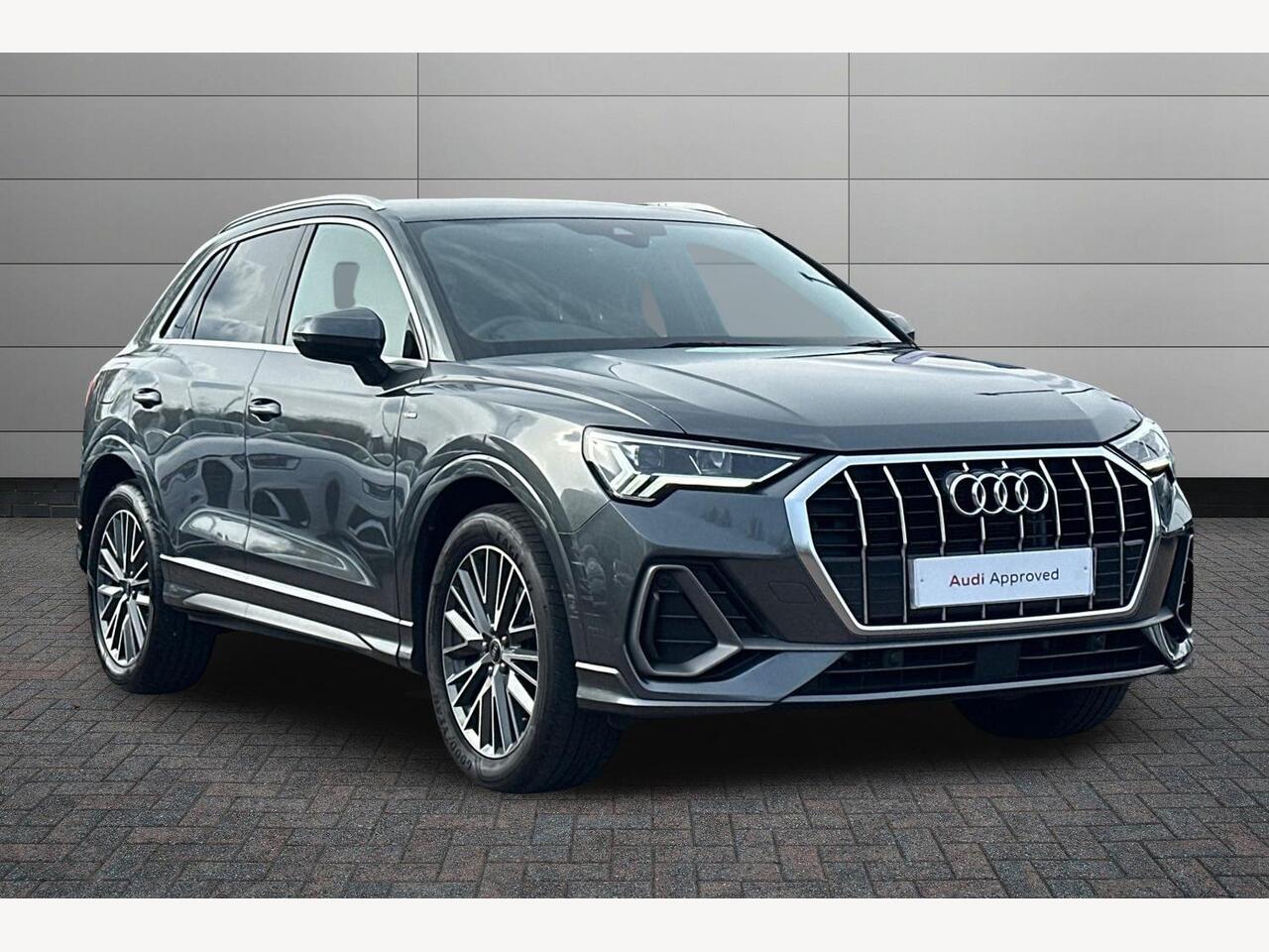 Main listing image - Audi Q3