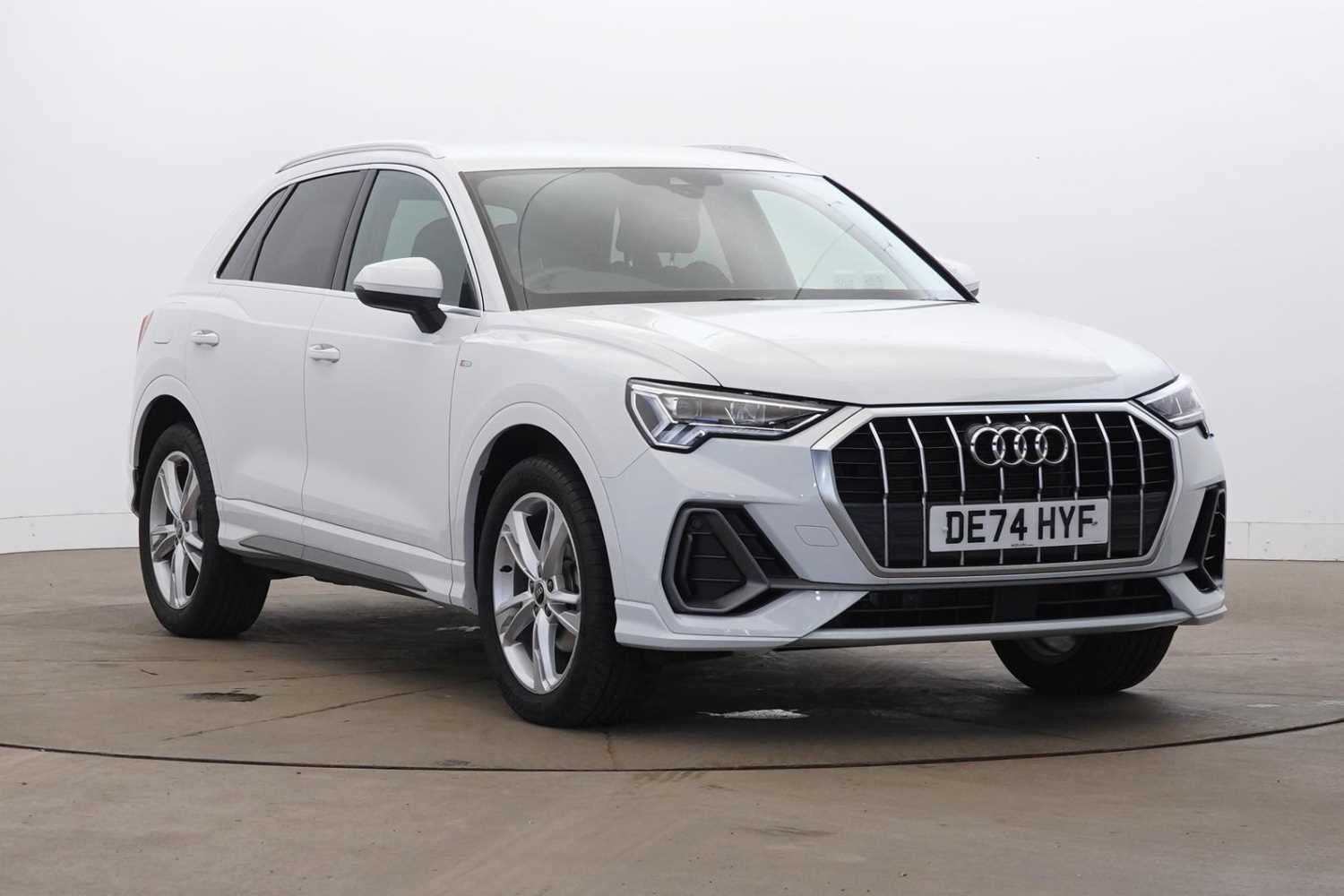 Main listing image - Audi Q3
