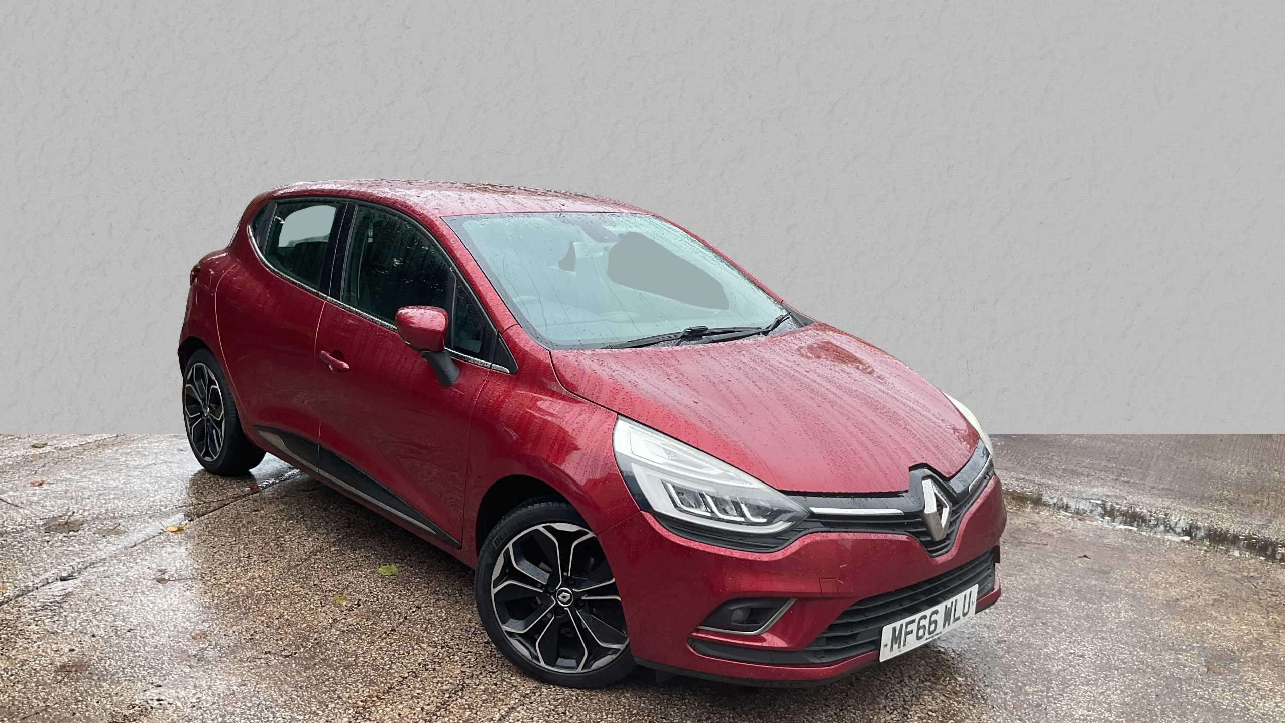 Main listing image - Renault Clio