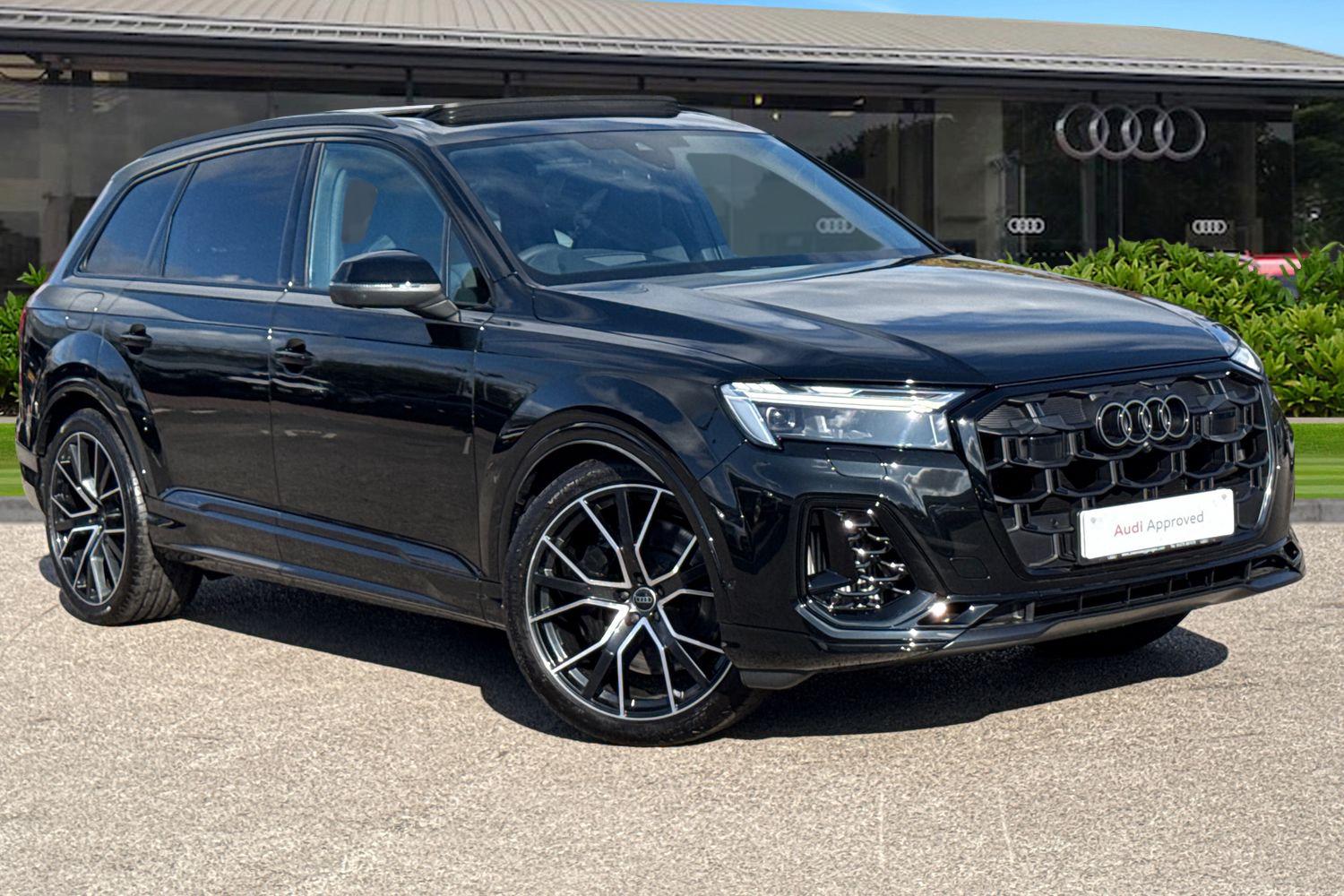 Main listing image - Audi Q7