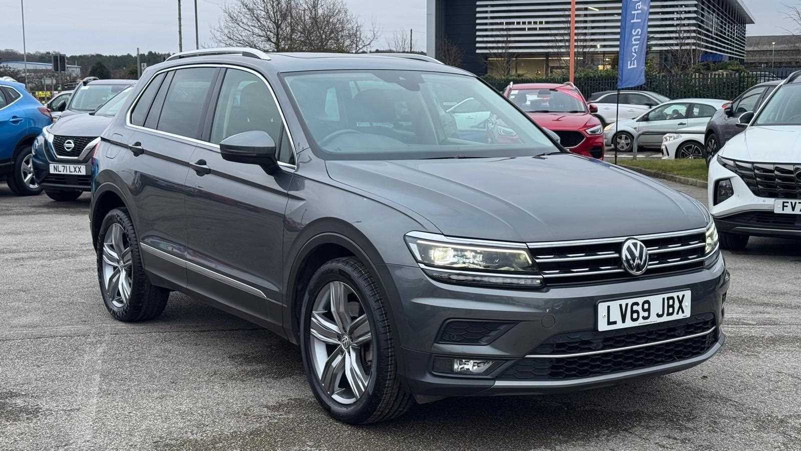 Main listing image - Volkswagen Tiguan