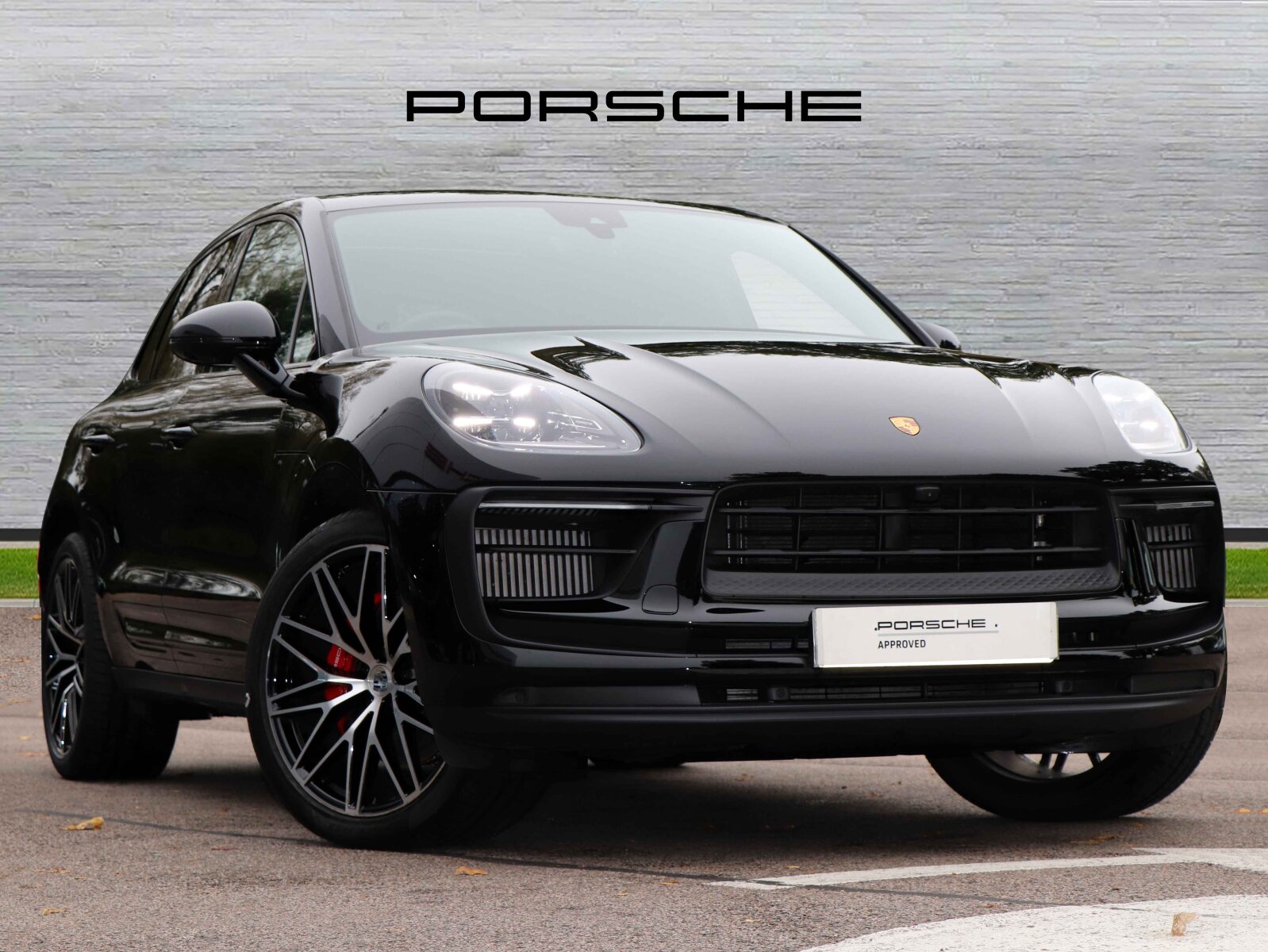 Main listing image - Porsche Macan