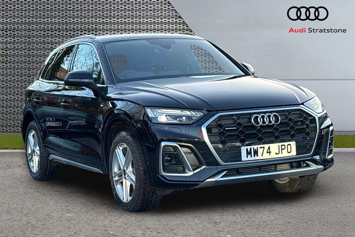 Main listing image - Audi Q5