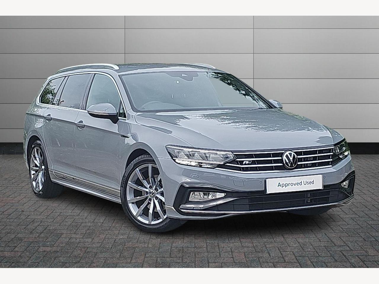 Main listing image - Volkswagen Passat Estate