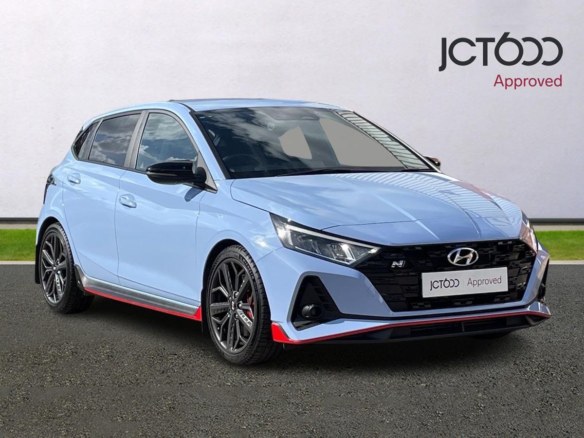 Main listing image - Hyundai i20