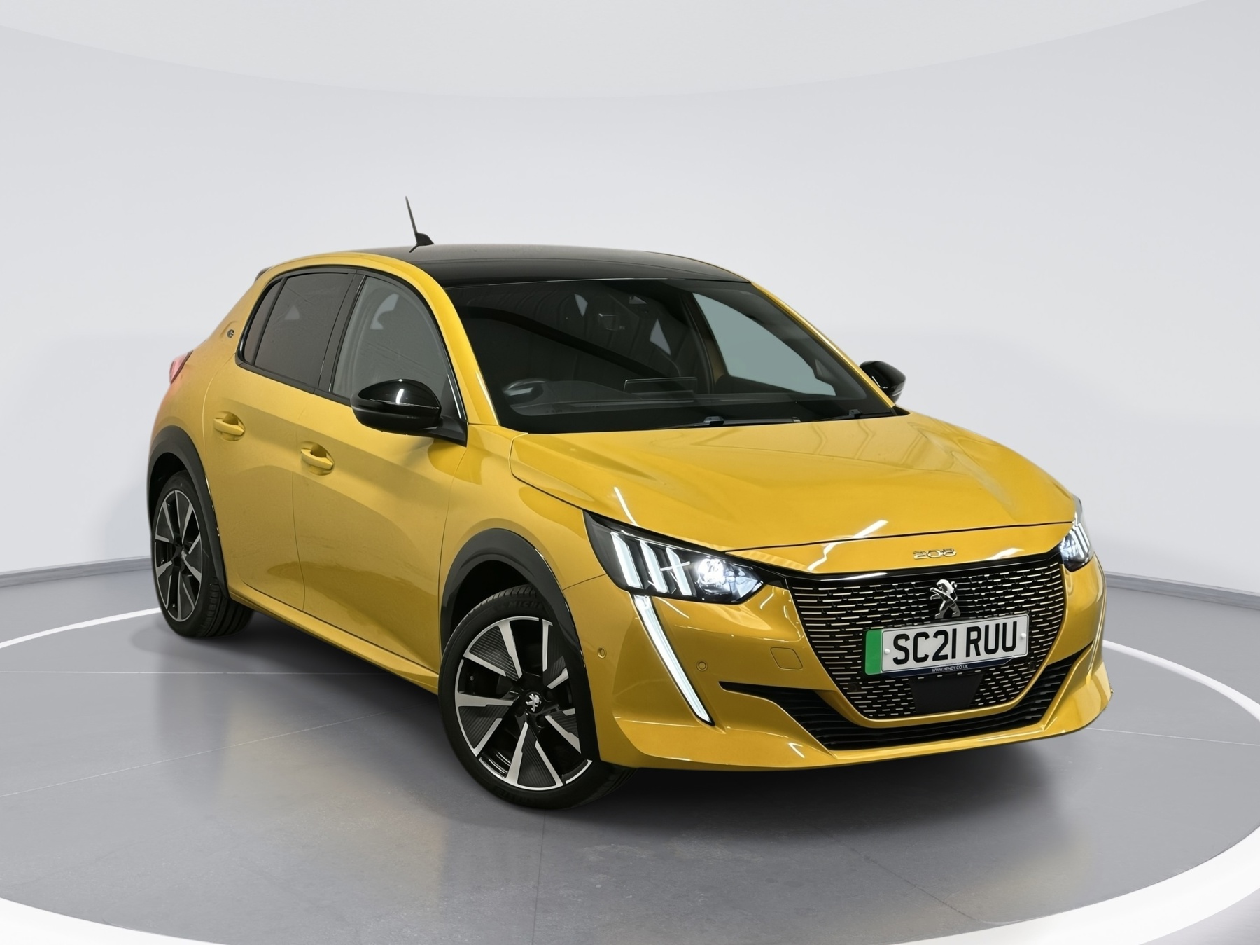 Main listing image - Peugeot e-208