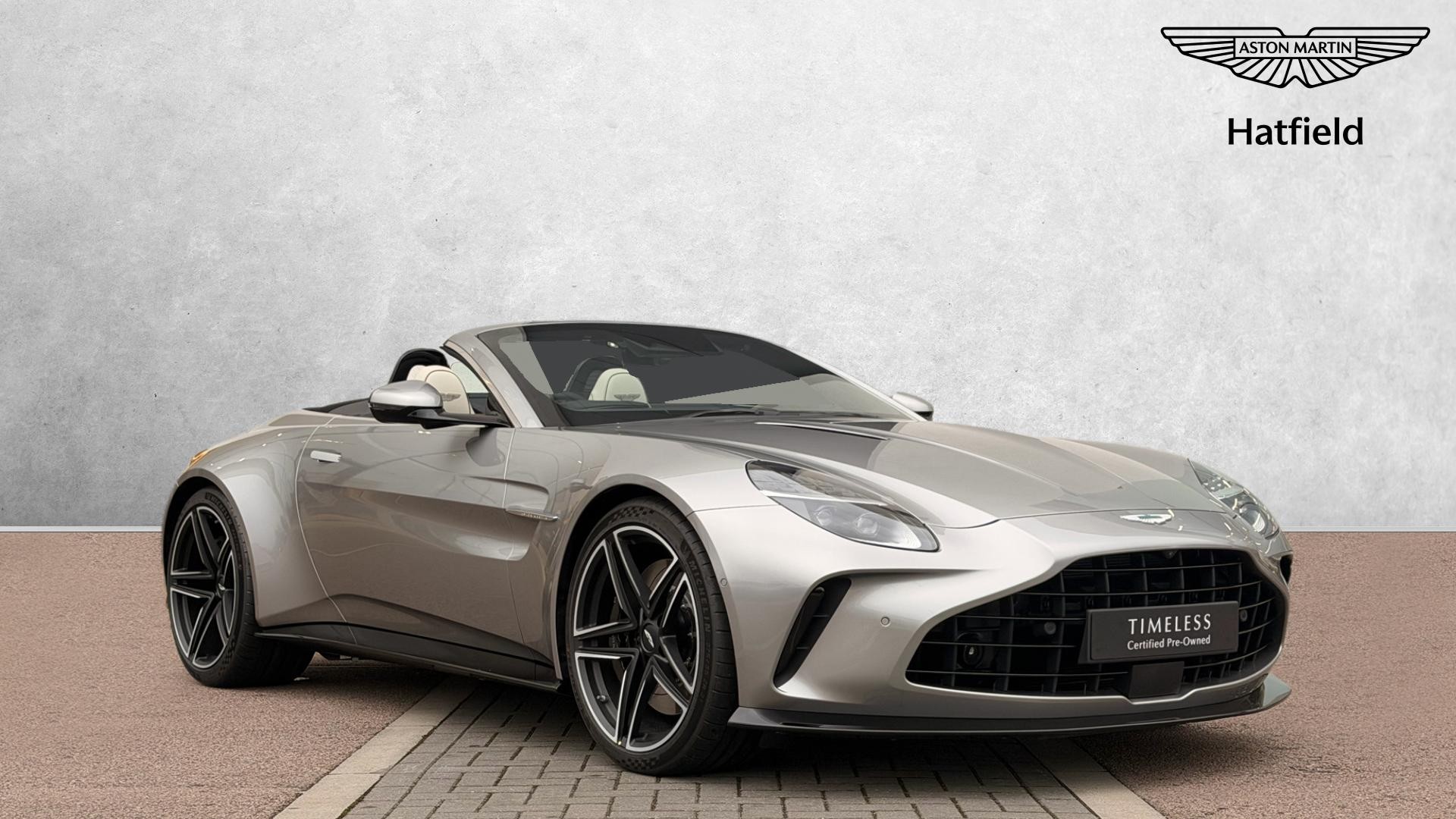 Main listing image - Aston Martin Vantage